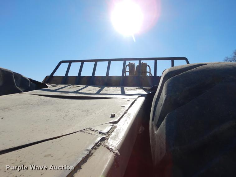 image for item J5620 1972 Caterpillar 621 conventional scraper