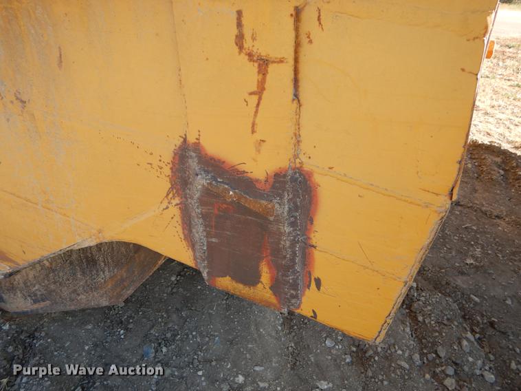 image for item J5620 1972 Caterpillar 621 conventional scraper