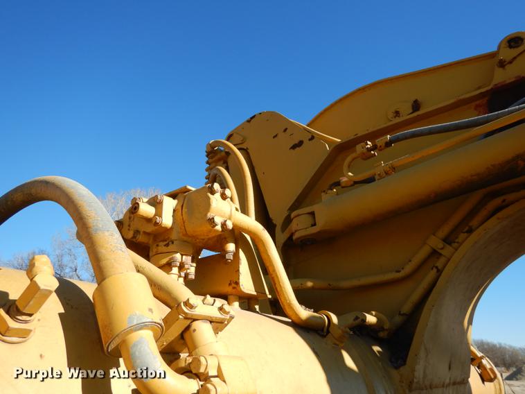 image for item J5620 1972 Caterpillar 621 conventional scraper