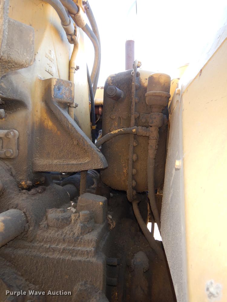 image for item J5620 1972 Caterpillar 621 conventional scraper