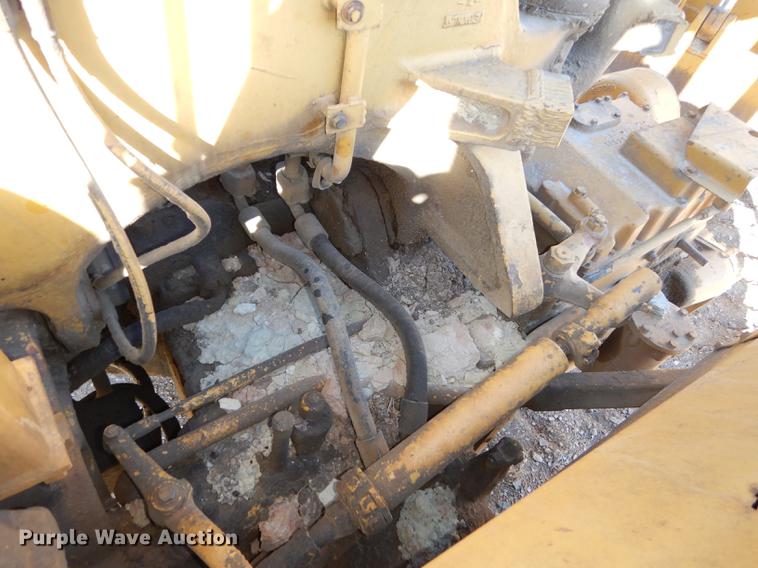 image for item J5620 1972 Caterpillar 621 conventional scraper