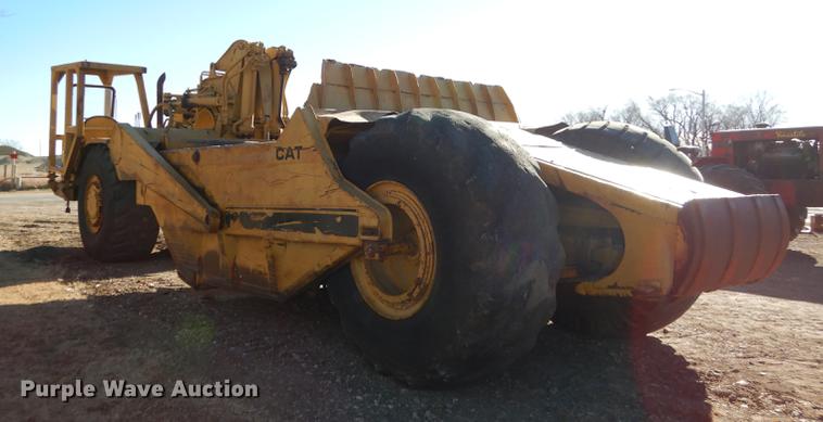 image for item J5621 1972 Caterpillar 621 conventional scraper