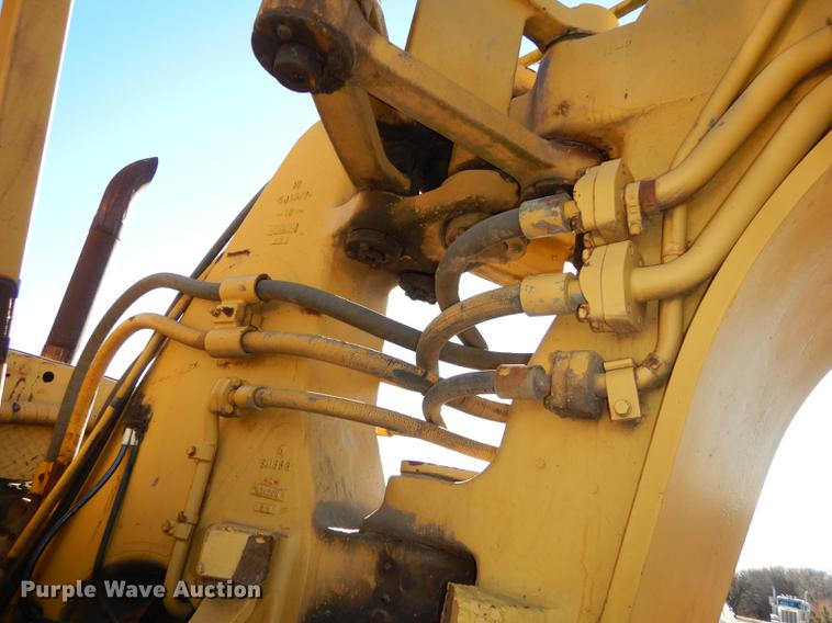 image for item J5621 1972 Caterpillar 621 conventional scraper