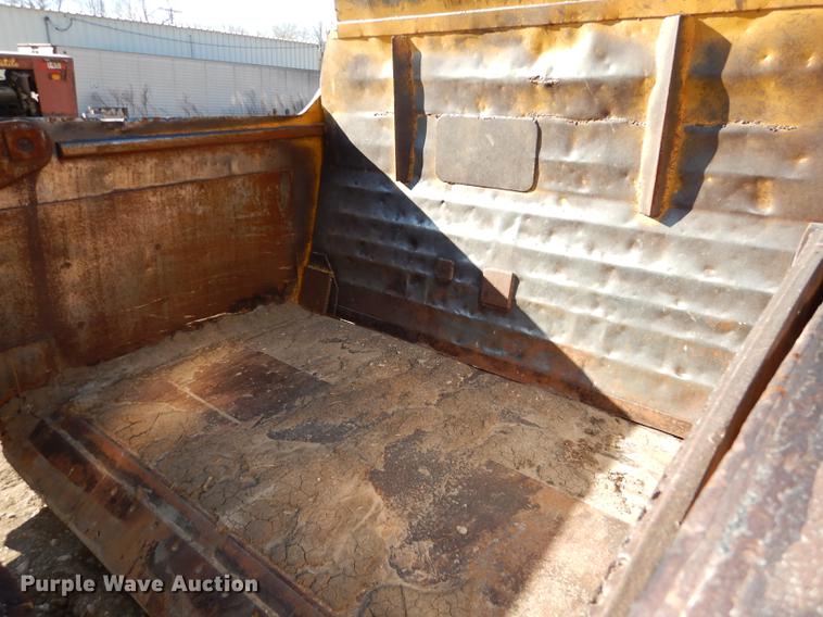 image for item J5621 1972 Caterpillar 621 conventional scraper