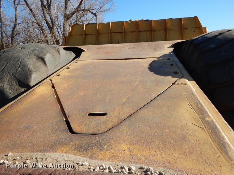 image for item J5621 1972 Caterpillar 621 conventional scraper