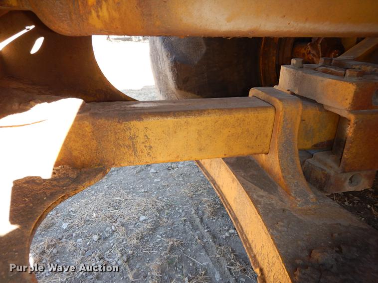 image for item J5621 1972 Caterpillar 621 conventional scraper