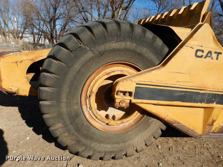 image for item J5621 1972 Caterpillar 621 conventional scraper