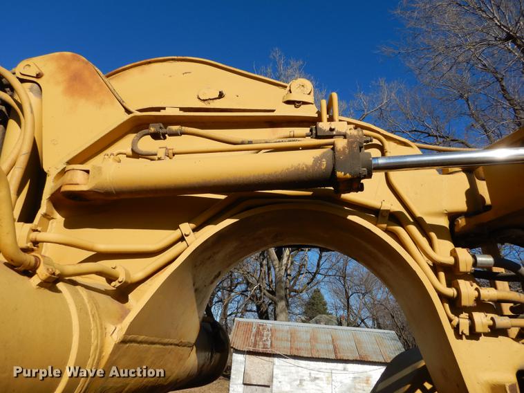 image for item J5621 1972 Caterpillar 621 conventional scraper