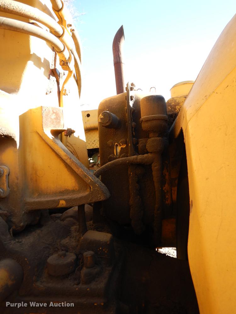 image for item J5621 1972 Caterpillar 621 conventional scraper