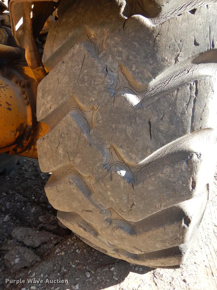 image for item J5621 1972 Caterpillar 621 conventional scraper