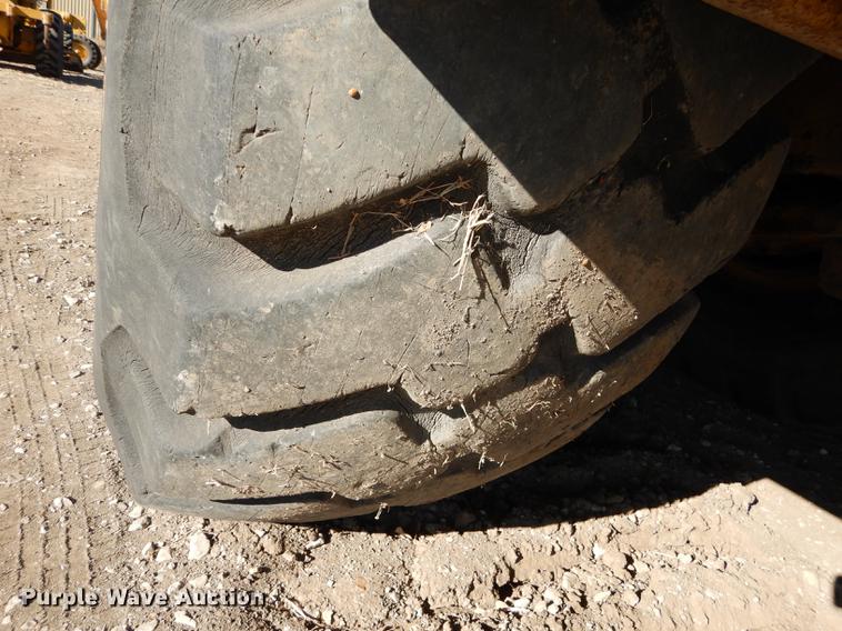 image for item J5621 1972 Caterpillar 621 conventional scraper