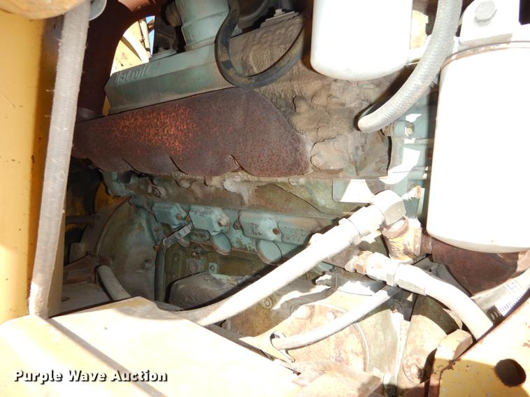 image for item J5621 1972 Caterpillar 621 conventional scraper