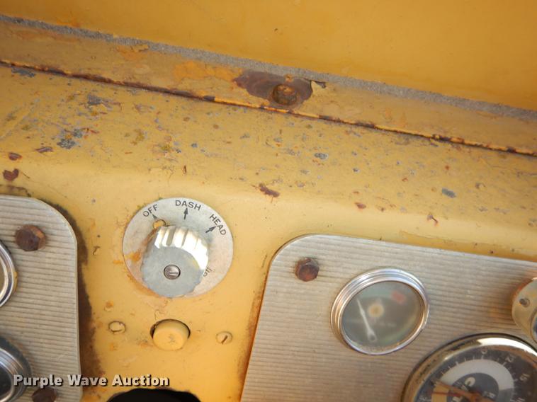 image for item J5621 1972 Caterpillar 621 conventional scraper