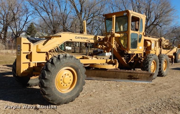 image for item J5622 1975 Caterpillar 140G motor grader