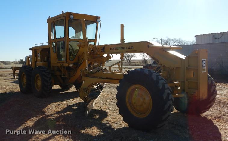 image for item J5622 1975 Caterpillar 140G motor grader