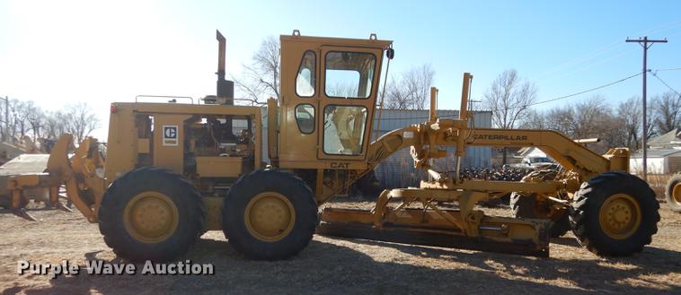 image for item J5622 1975 Caterpillar 140G motor grader