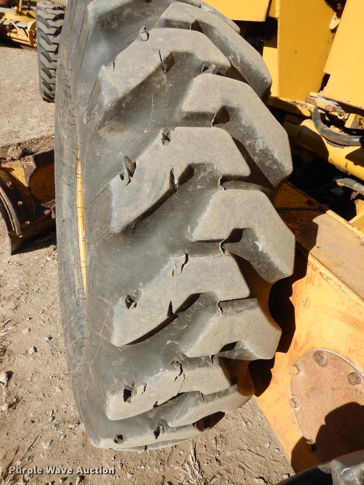 image for item J5622 1975 Caterpillar 140G motor grader