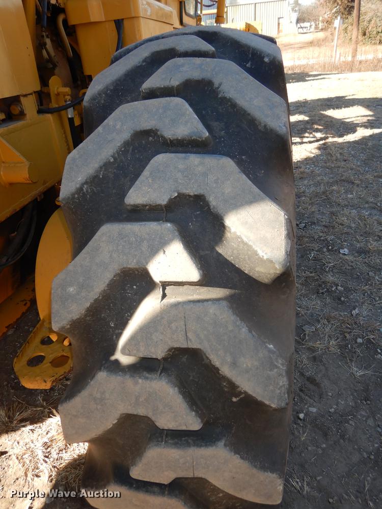 image for item J5622 1975 Caterpillar 140G motor grader