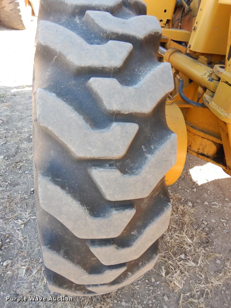 image for item J5622 1975 Caterpillar 140G motor grader