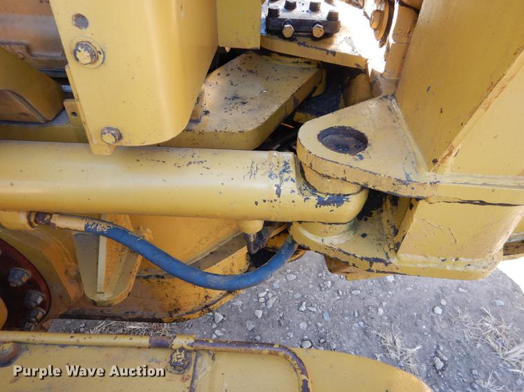 image for item J5622 1975 Caterpillar 140G motor grader