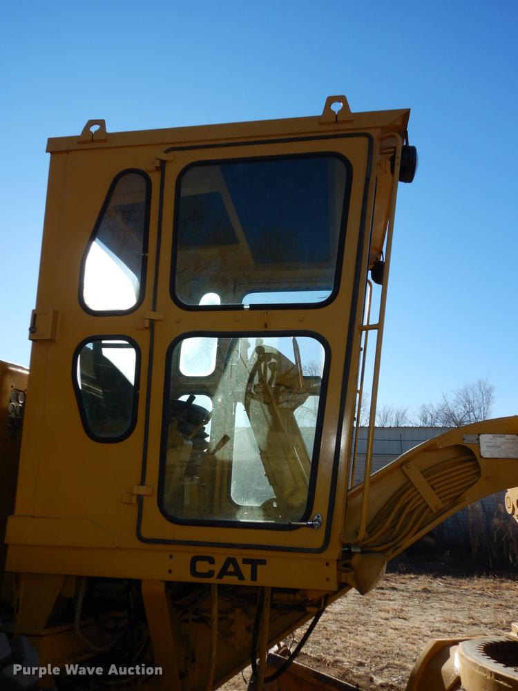 image for item J5622 1975 Caterpillar 140G motor grader