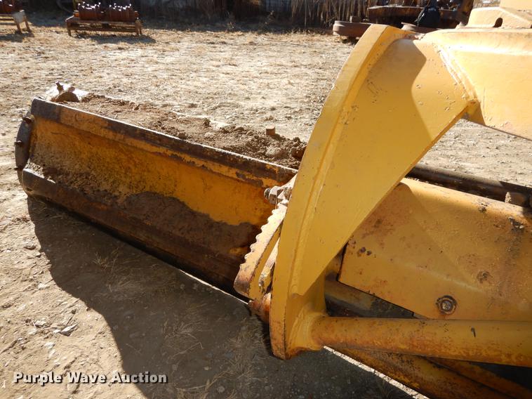 image for item J5622 1975 Caterpillar 140G motor grader