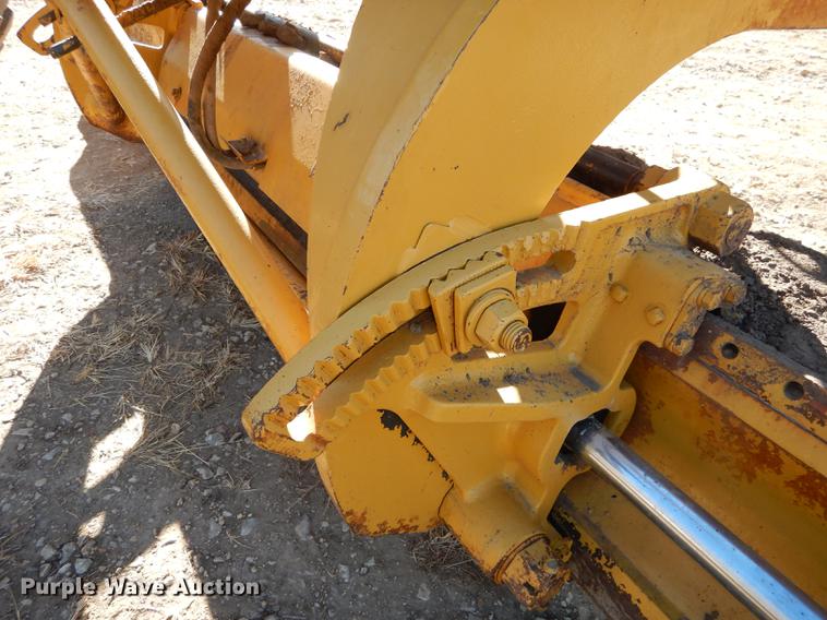 image for item J5622 1975 Caterpillar 140G motor grader