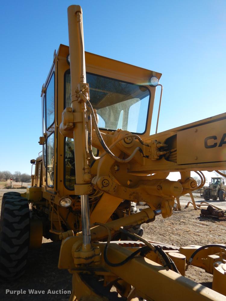 image for item J5622 1975 Caterpillar 140G motor grader