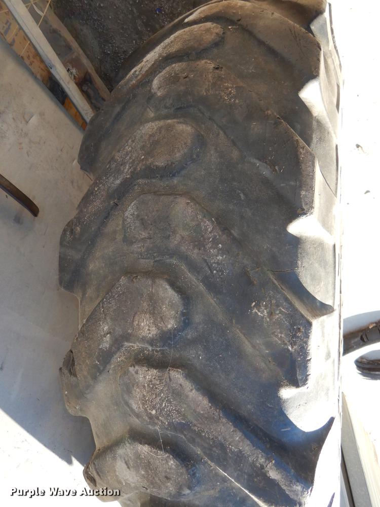 image for item J5622 1975 Caterpillar 140G motor grader