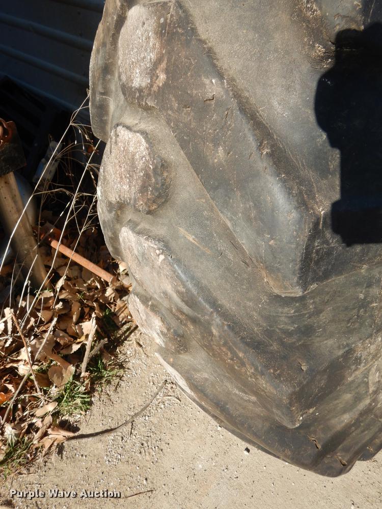 image for item J5622 1975 Caterpillar 140G motor grader