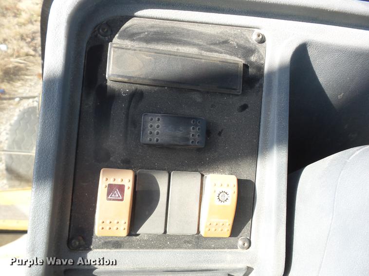 image for item J8554 1998 Caterpillar 416C backhoe