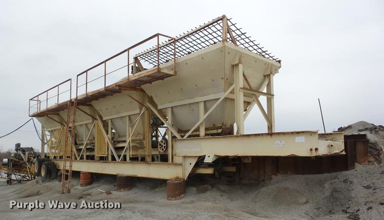 image for item J8561 Boeing four bin cold feed hopper