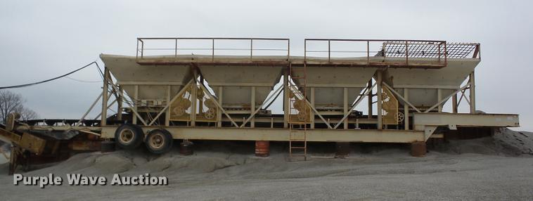 image for item J8561 Boeing four bin cold feed hopper