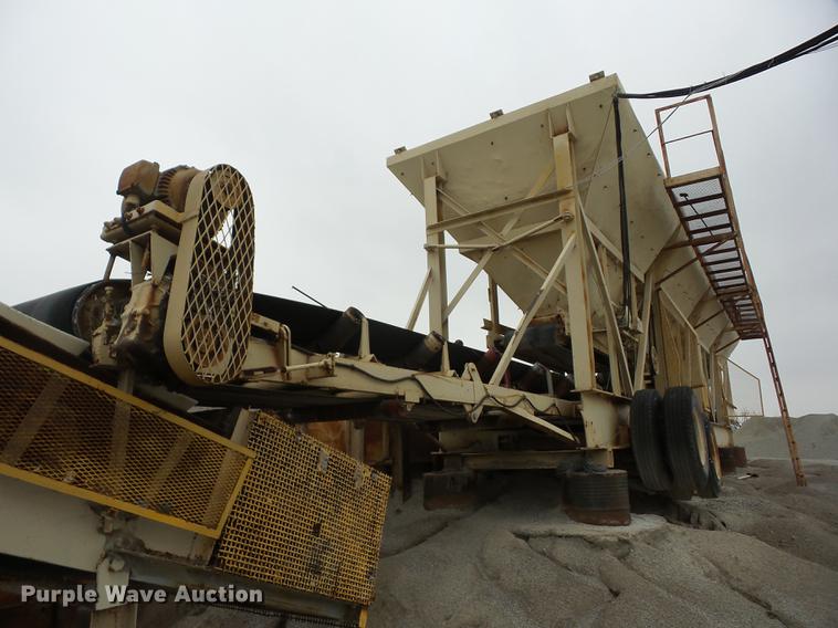 image for item J8561 Boeing four bin cold feed hopper