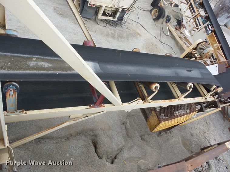 image for item J8561 Boeing four bin cold feed hopper