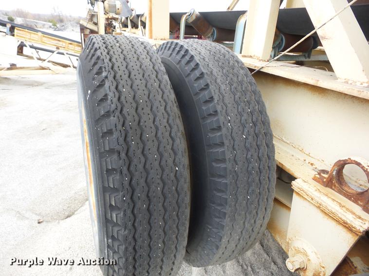 image for item J8561 Boeing four bin cold feed hopper