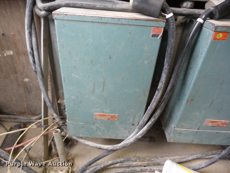 image for item J8561 Boeing four bin cold feed hopper