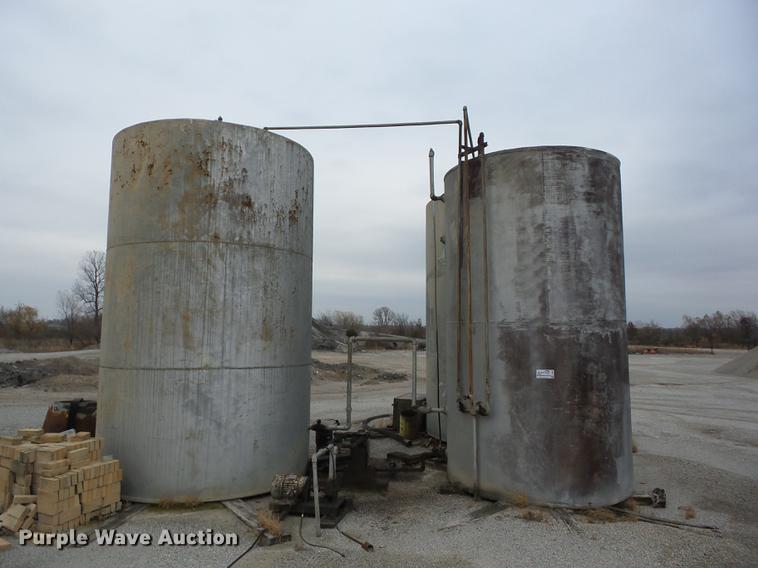 image for item J8569 (3) fuel oil tanks