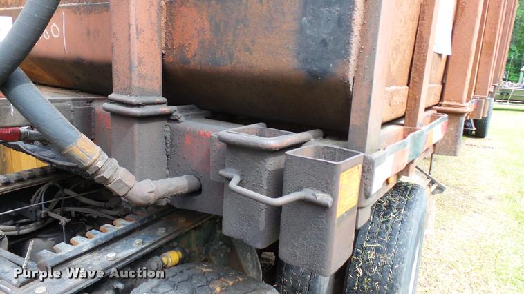 image for item K3871 1980 Debris trailer with grapple