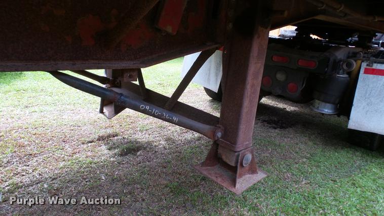 image for item K3871 1980 Debris trailer with grapple