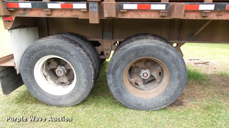 image for item K3871 1980 Debris trailer with grapple