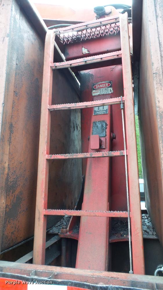 image for item K3871 1980 Debris trailer with grapple