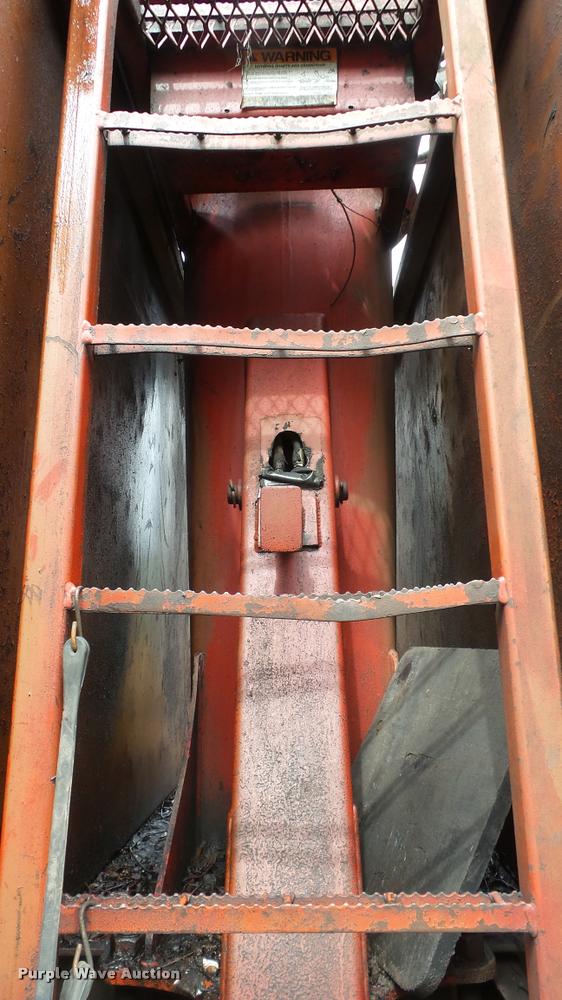 image for item K3871 1980 Debris trailer with grapple