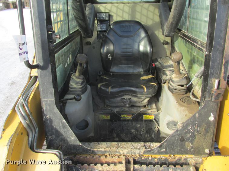 image for item K6079 2012 Caterpillar 257B Series 3 skid steer