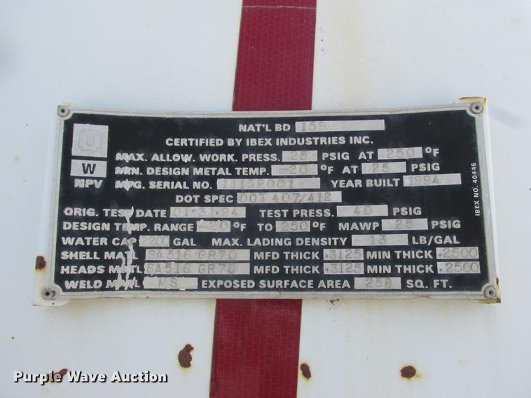 image for item K6082 1994 International 4900 vacuum truck