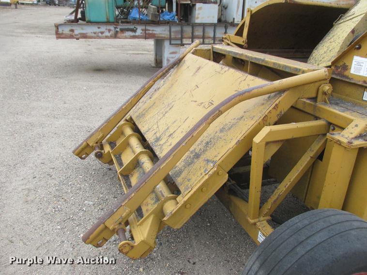 image for item K6083 HayBuster 2544 straw blower