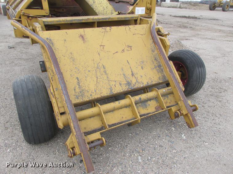 image for item K6083 HayBuster 2544 straw blower