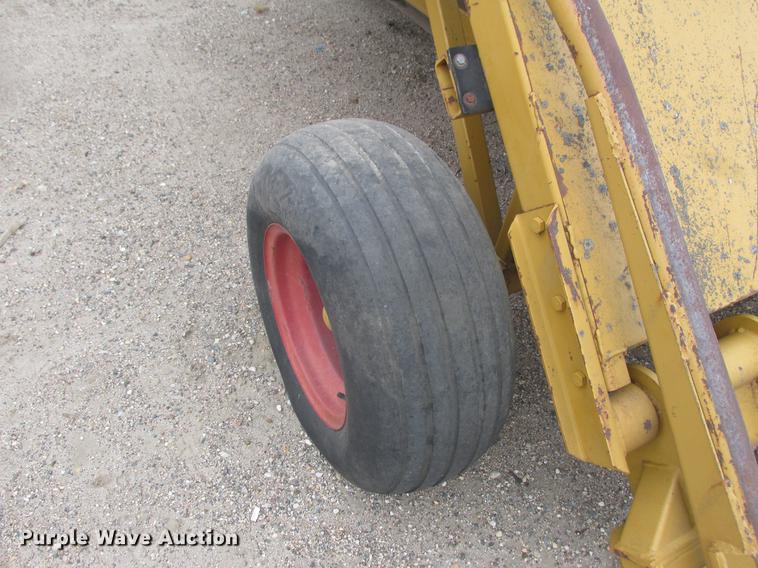 image for item K6083 HayBuster 2544 straw blower