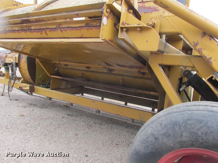 image for item K6083 HayBuster 2544 straw blower