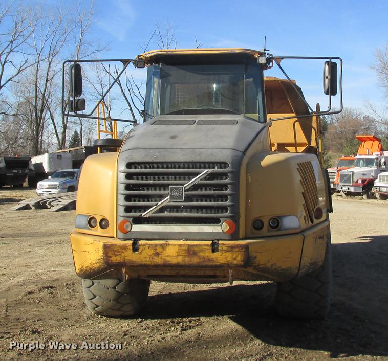 image for item K6086 2003 Volvo A35D haul truck